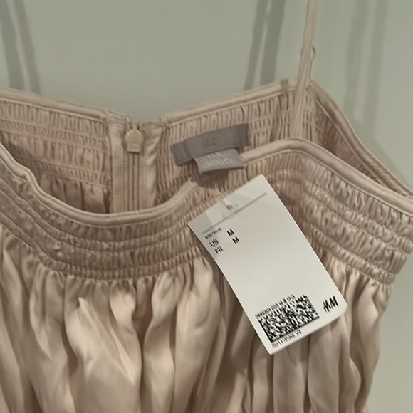 Woman’s size medium silk sleeveless dress - Picture 5 of 5